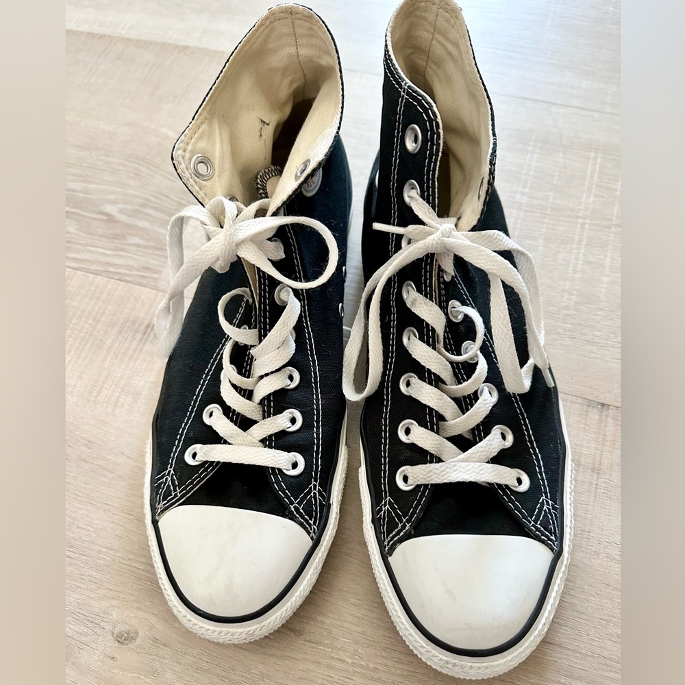 Chuck Taylor Converse Men’s Size 10